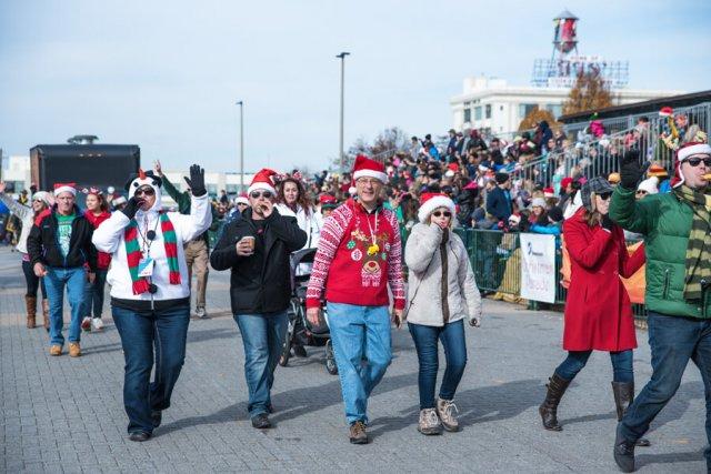 Dominion Christmas Parade 2016